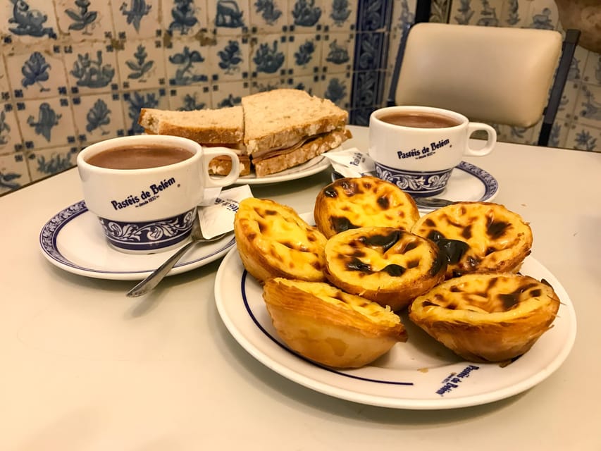 Lisbon: Belem Tour with Pastéis at Jerónimos Monastery - The guide makes the difference