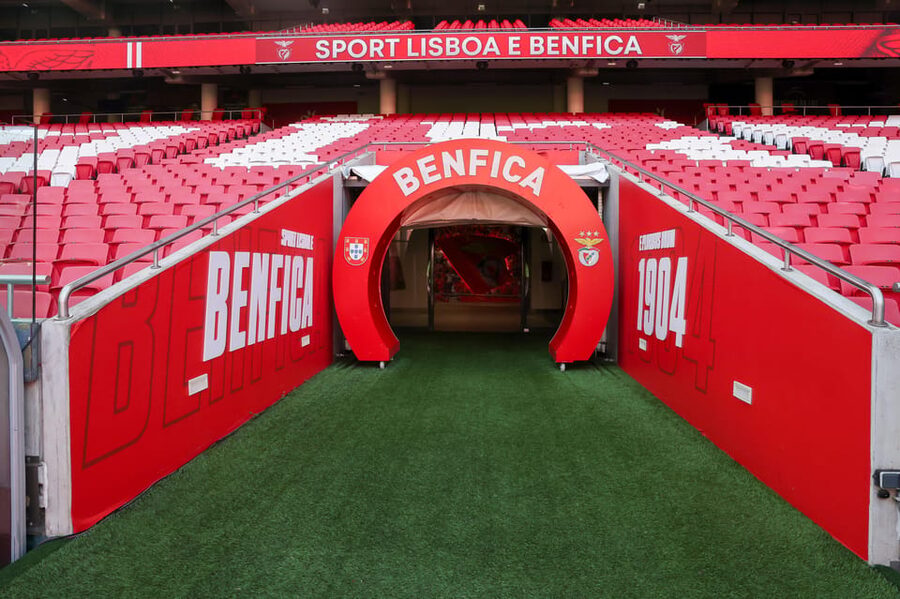 Lisbon: Benfica Stadium and Museum Tour with Meal and Scarf - The 12 stops inside Estádio da Luz