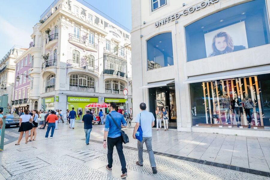 Lisbon: Best of City Private Walking Tour - Starting at Rossio, Lisbon’s natural crossroads