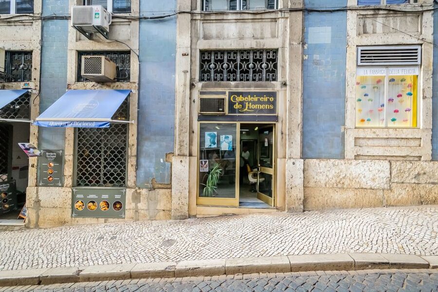 Lisbon: Best of City Private Walking Tour - A local bar, wine, tapa, and Praça do Comércio