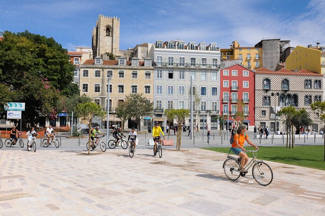 Lisbon Bike Tour: Downhill Downtown Lisbon to Belém - Starting above Lisbon and rolling downhill