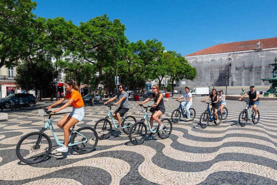 Lisbon Bike Tour: Langs de rivier van Belém naar Lissabon - Pink Street and Time Out Market
