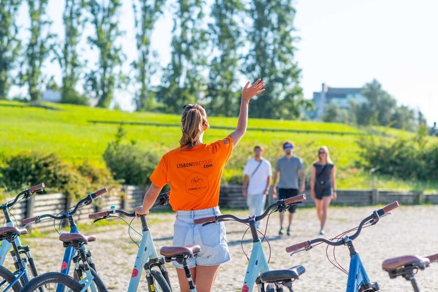 Lisbon Bike Tour: Langs de rivier van Belém naar Lissabon - What the $46 price delivers
