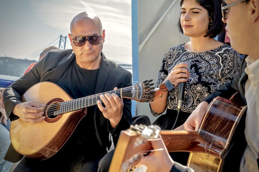 Lisbon: Boat Cruise with Live Fado Performance and a Drink - Why Fado works especially well on the Tagus
