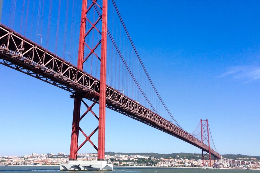 Lisbon: Boat Tour Ticket and Hop-on Hop-off 48-Hour Bus. - How much time should you allow?