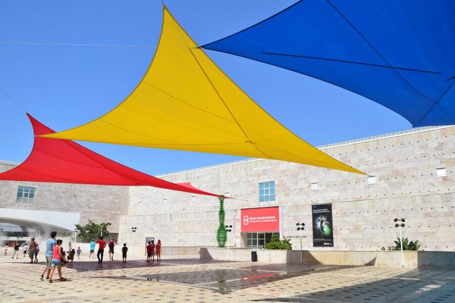 Lisbon: Boat Tour Ticket and Hop-on Hop-off 48-Hour Bus. - Who will enjoy this most?