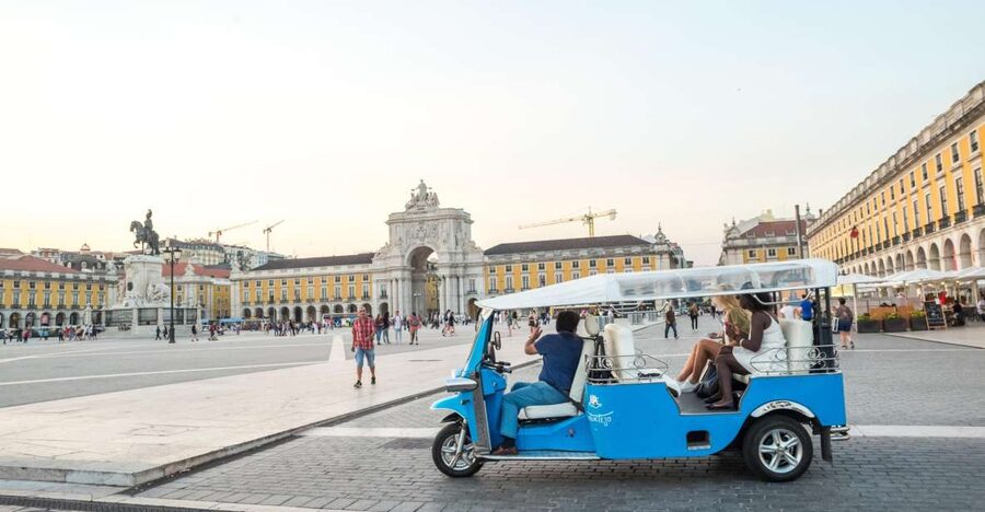 Lisbon by Tuk Tuk Guided Tour: City of Neighborhoods - Key points to know before you book