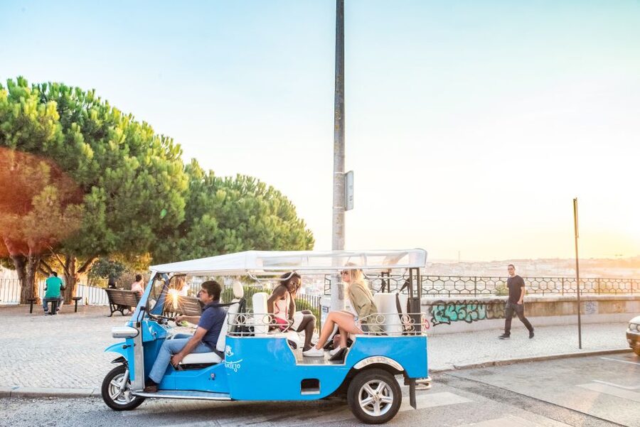 Lisbon by Tuk Tuk Guided Tour: City of Neighborhoods - The castle walls and the Feira da Ladra
