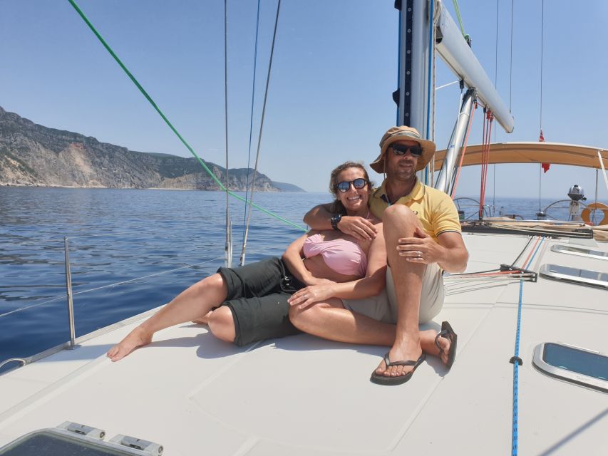 Lisbon: Champagne Sailing Tours - Lisbon’s Waterfront from Commerce Square to Alfama