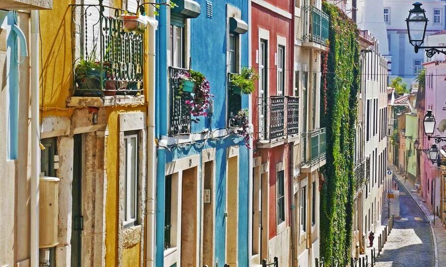 Lisbon: Chiado, Bairro Alto, and Principe Real Tuk Tuk Tour - Is $123 fair for up to four people?