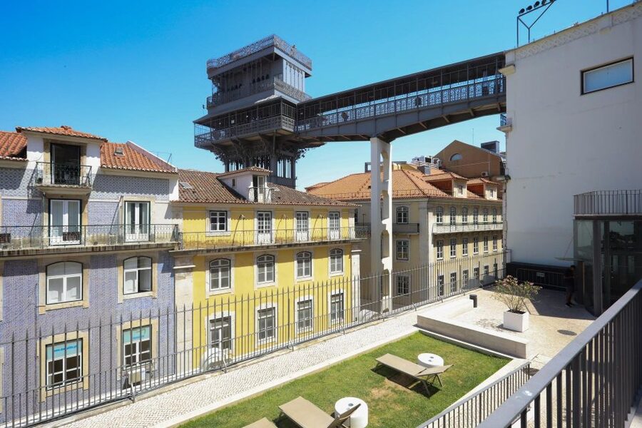 Lisbon: Chiado, Bairro Alto, and Principe Real Tuk Tuk Tour - Starting in Chiado among cafés and theaters