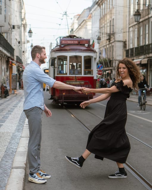 Lisbon: Cinematic Photoshoot with Local Photographer Guide - Returning to Commerce Square