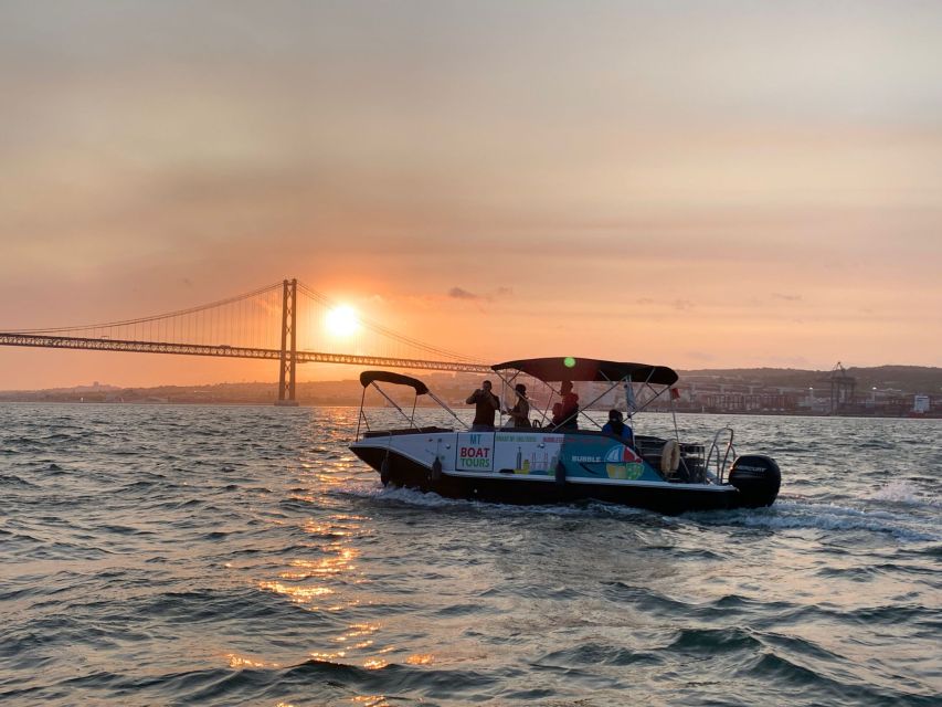 Lisbon: City Boat Cruise Daytime/Sunset/Night with Champagne - Daytime, sunset, or night: choosing the right ride