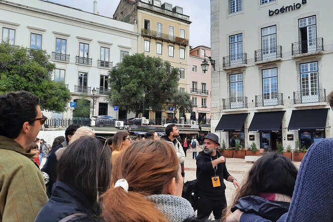 Lisbon City Center Tour - The Unmissable Lisbon - Largo do Carmo, where Lisbon changed course