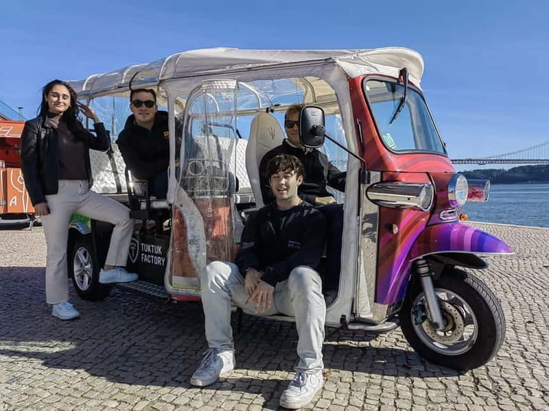 Lisbon: City Highlights Tuk-Tuk Tour with Pickup - Key points at a glance