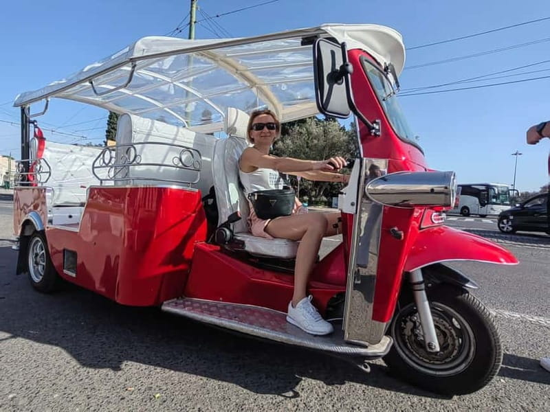 Lisbon: City Highlights Tuk-Tuk Tour with Pickup - Santa Luzia, Portas do Sol, and Alfama