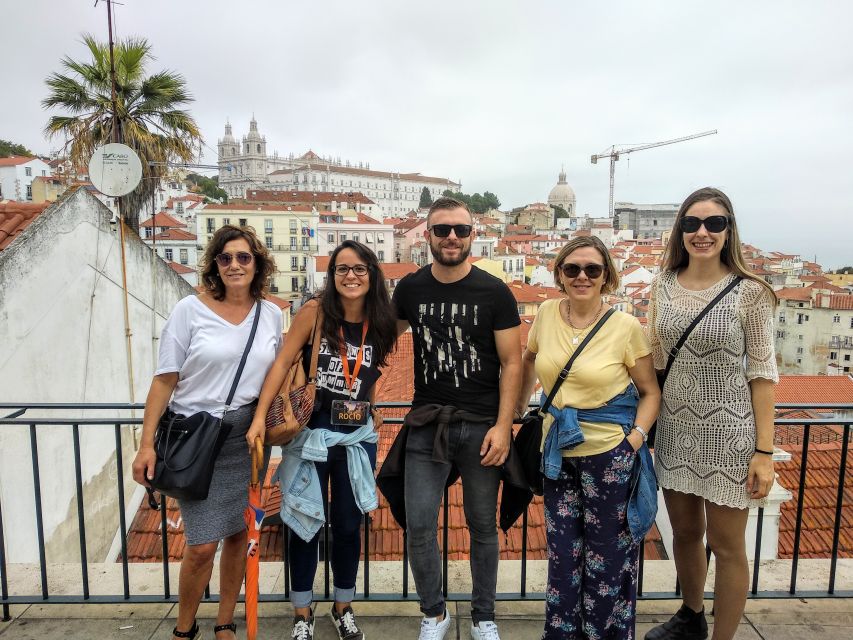 Lisbon: City Sightseeing Private Tour with Guide - Booking details that affect your decision
