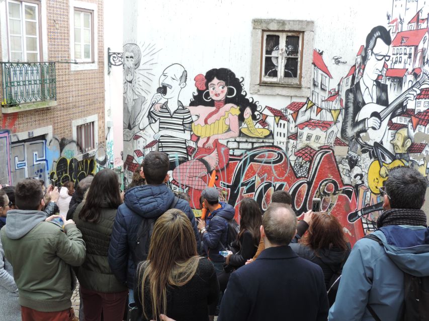 Lisbon: City Sightseeing Private Tour with Guide - São Pedro de Alcântara, Bairro Alto, and the finish