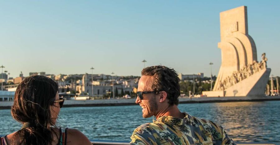 Lisbon: Cruise to the Beach with BBQ, Open Bar and Music - The BBQ lunch and open bar