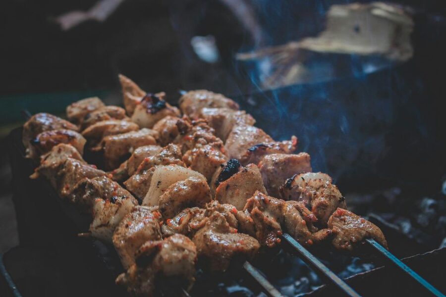 Lisbon: Cruise to the Beach with BBQ, Open Bar and Music - What the three hours look like on the Tagus