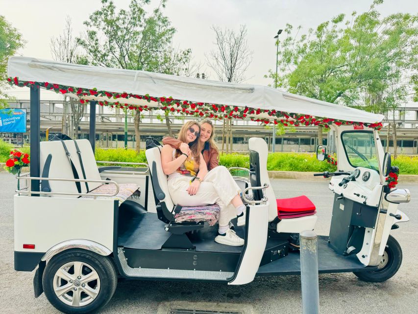 Lisbon: Discover Belem by electric Tuk Tuk - Guides make the biggest difference