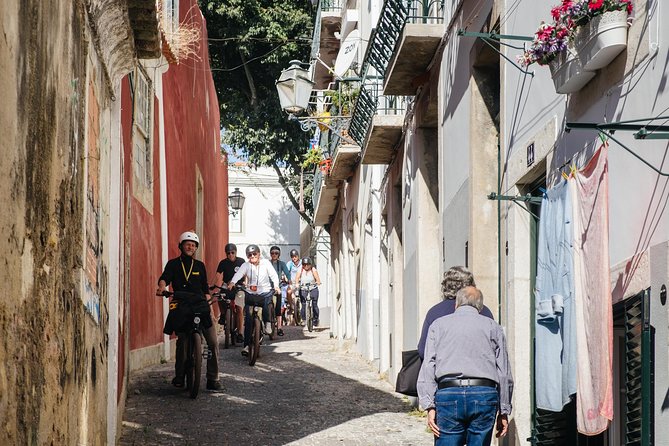 Lisbon E-Bike Tour Commerce Square, Mouraria and Alfama - The National Pantheon and São Vicente