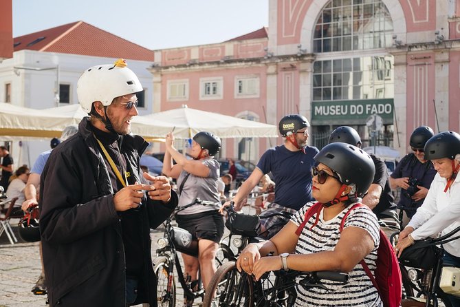 Lisbon E-Bike Tour Commerce Square, Mouraria and Alfama - Graça viewpoints and the best city photographs