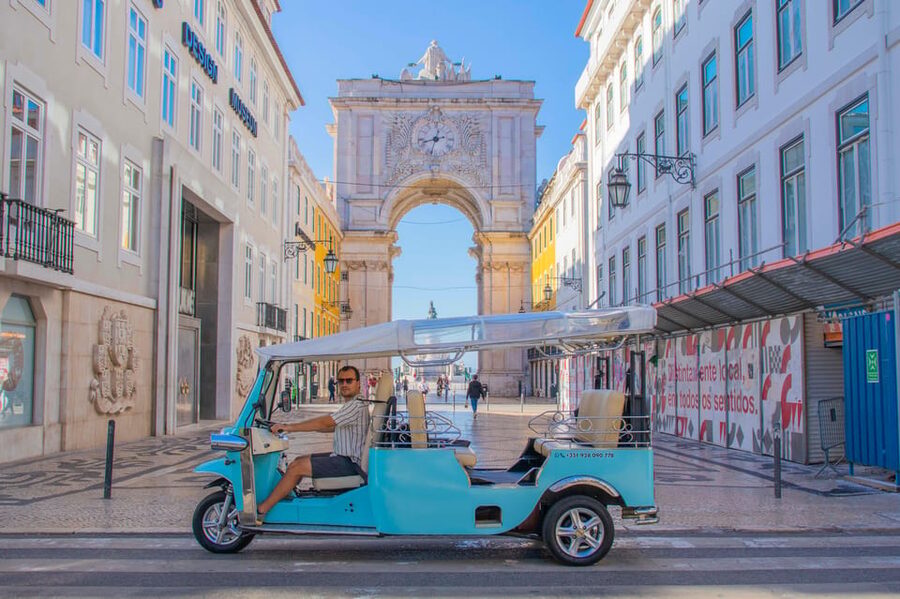 Lisbon: Early Morning TukTuk Tour - hotel/cruise ship pickup - Why early morning works so well in Lisbon