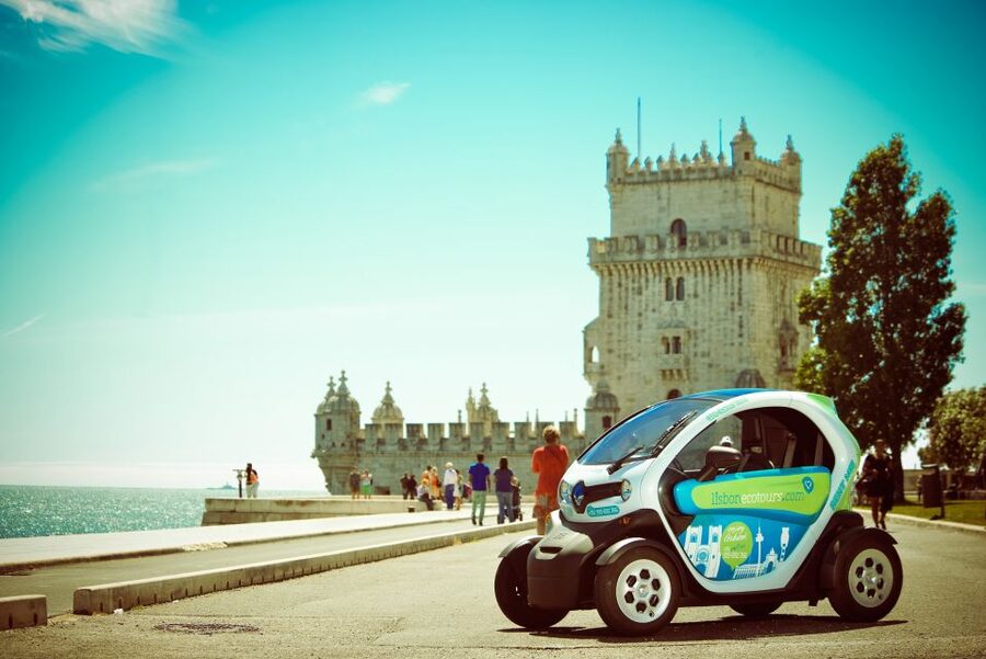 Lisbon: Electric Car Discovery Tour & GPS Audio Guide - Key points to know before you book