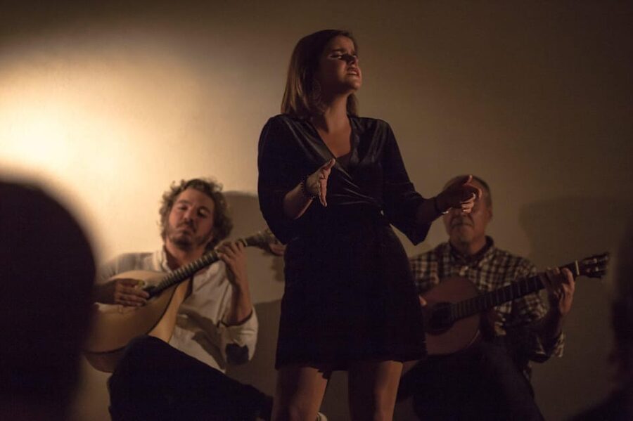Lisbon: Fado Night with Dinner with Live Performance - Practical tips for a smoother night