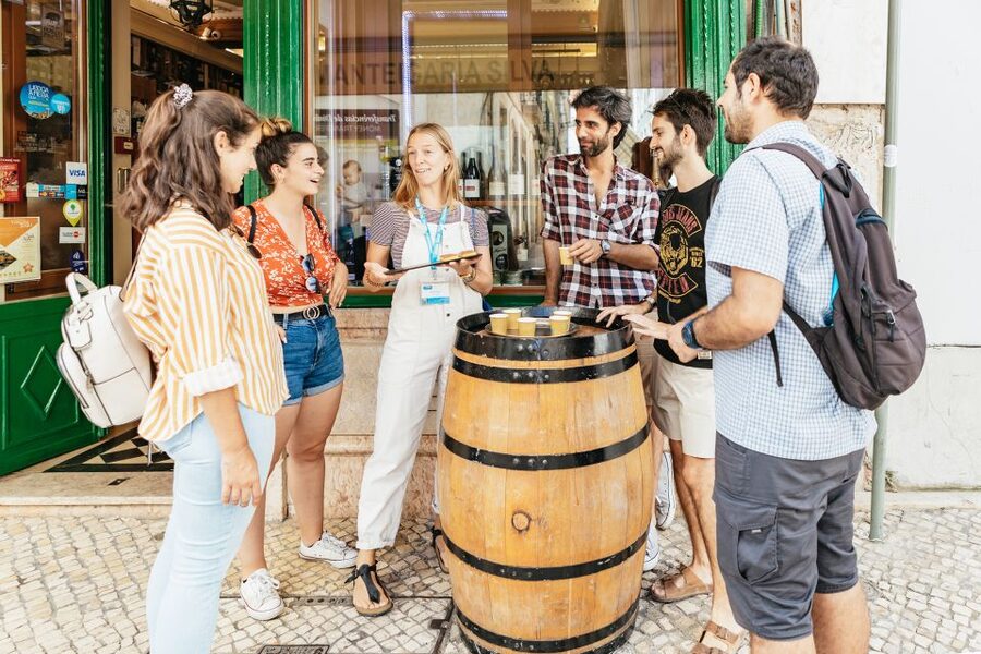 Lisbon: Food and Wine Small Group Walking Tour - Starting in Rossio Square with a blue badge