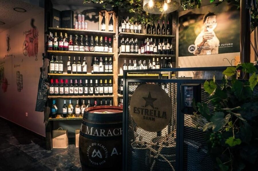Lisbon: Food and Wine Tasting 4-Hours Tuk Tuk Tour - Viewpoints above the tiled rooftops