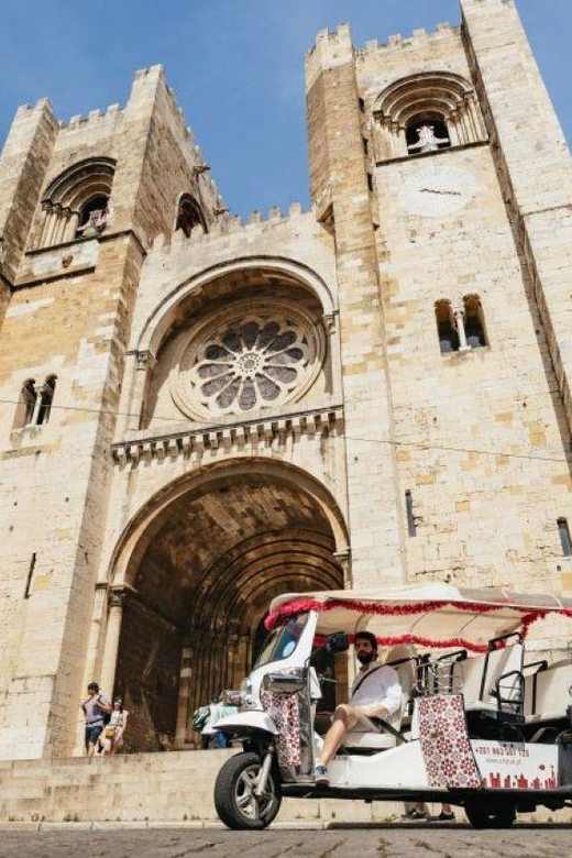 Lisbon: Food and Wine Tasting 4-Hours Tuk Tuk Tour - São Pedro de Alcântara and Estrela Basilica