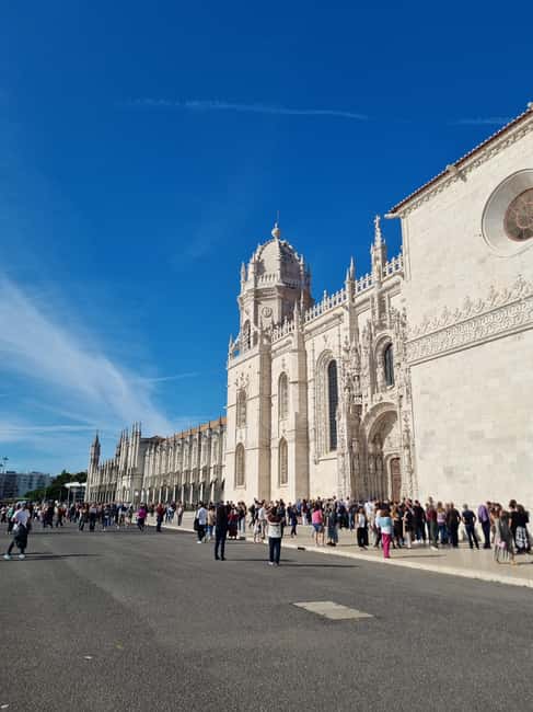 Lisbon: From the center to Belém by E-Bike - Belém Tower and the waterfront monuments