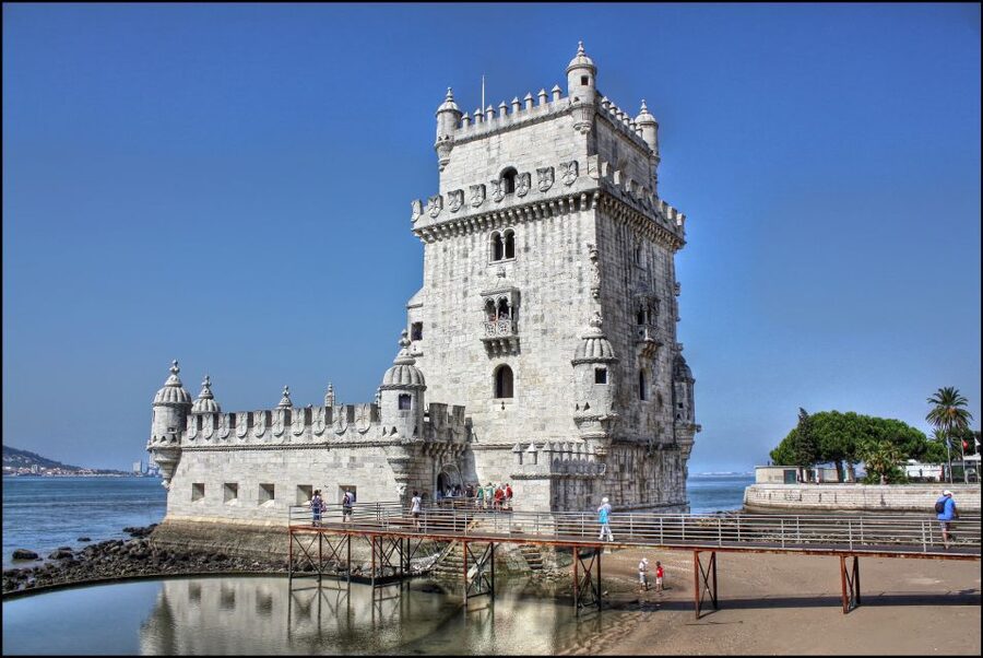 Lisbon: Full-Day City Tour with Cable Car Ride - Sé Cathedral and Lisbon’s medieval core