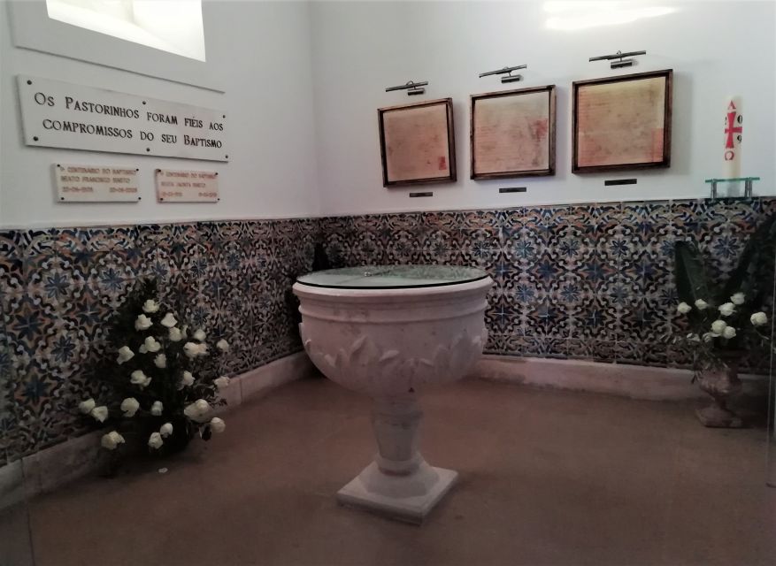 Lisbon: Full-Day Private Guided Tour to Fátima - Valinhos and the short Stations of the Cross