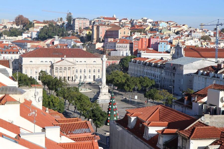 Lisbon: Full-Day Private Walking Sightseeing Tour - Four hours is enough for an introduction, not all of Lisbon