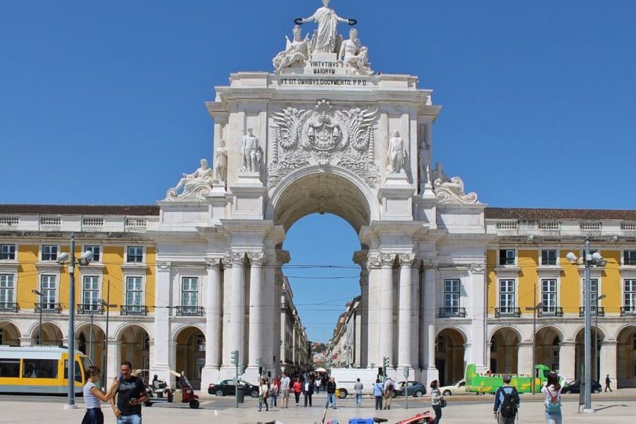 Lisbon: Full-Day Private Walking Sightseeing Tour - Price, flexibility, and what is not included