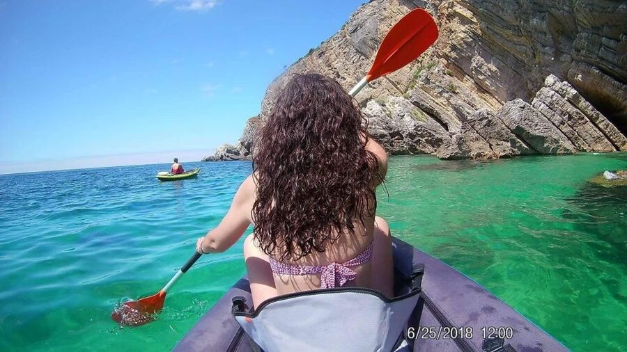 Lisbon: Full-Day Sesimbra Kayak Tour with Picnic - Arriving at Ribeiro do Cavalo Beach