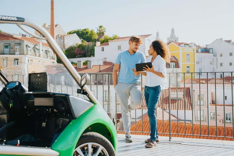 Lisbon: GPS-Guided Spinach Tour by Electric Car - Four routes, four different views of Lisbon