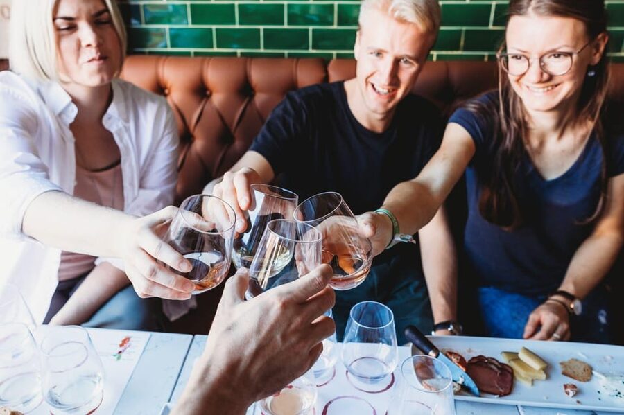 Lisbon: Guided Port Wine Tasting Apéritif/Digestif - What the guide actually adds