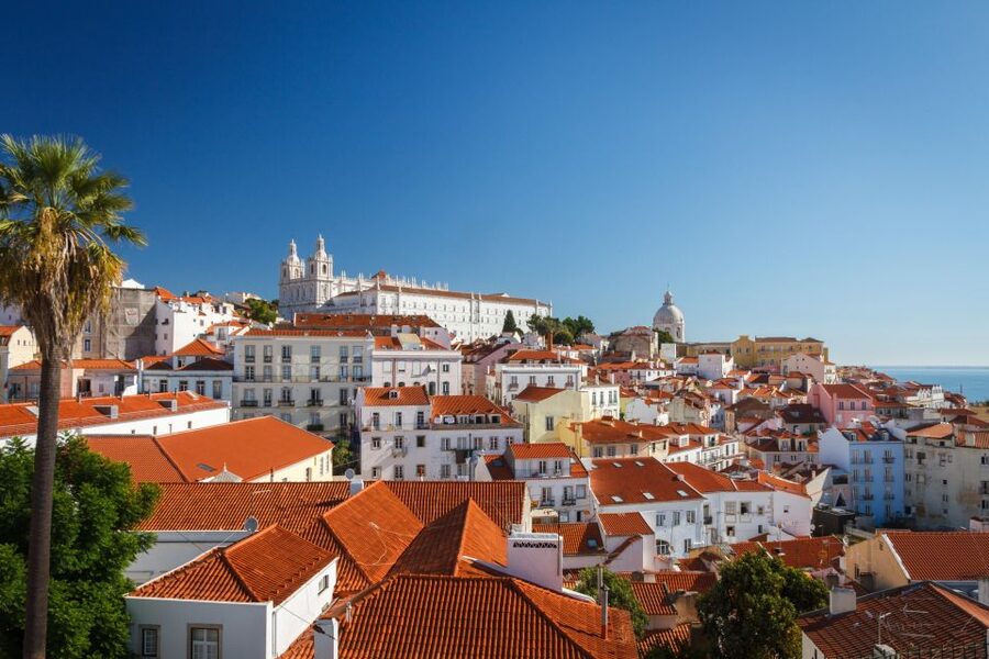 Lisbon: Guided Tuk-Tuk Tour Alfama and history - Alfama, Fado, and the Great Earthquake