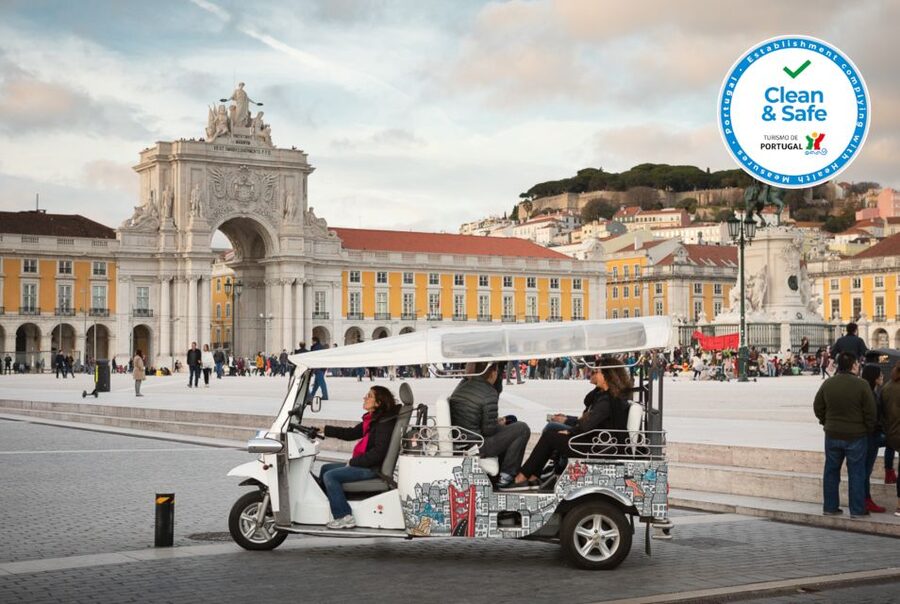 Lisbon: Half-Day Private Guided Tuk-Tuk Tour - Mouraria, São Vicente, and the old Alfama lanes