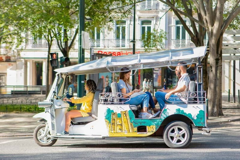 Lisbon: Half-Day Private Tuk Tuk Tour - Choosing your route through Lisbon