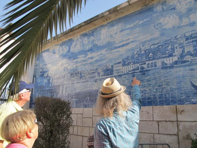 Lisbon: Highlights and Hidden Gems Tour - Why this Lisbon walk feels different