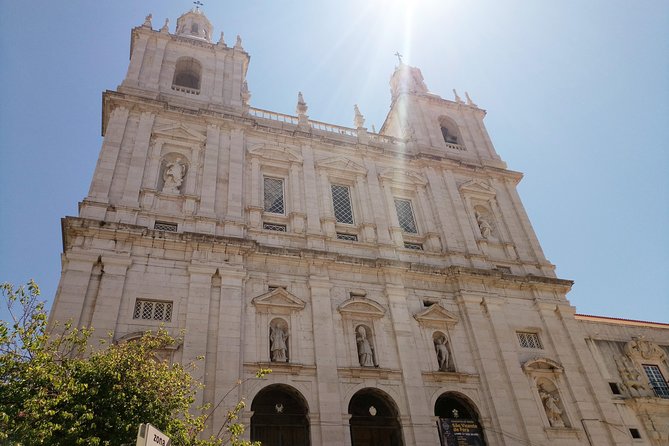 Lisbon Highlights - Private Tour with Van and Local Guide - From the cathedral to Commerce Square