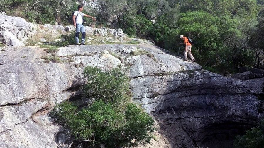 Lisbon: Hiking in Arrábida Natural Park - Food, water, and what to carry