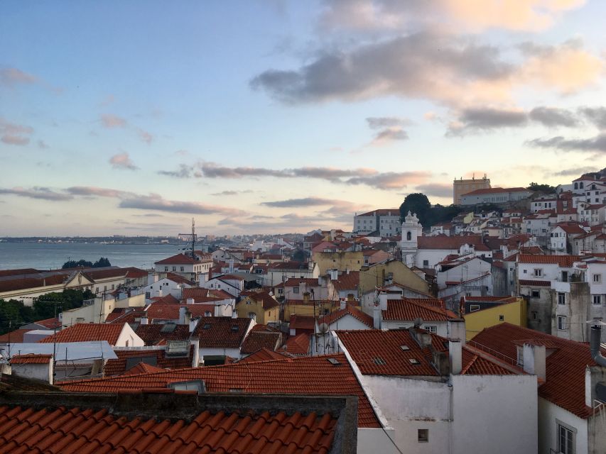 Lisbon: Hills, Alfama, and Mouraria Tour by Electric Bike - Group size, bikes, and rider requirements