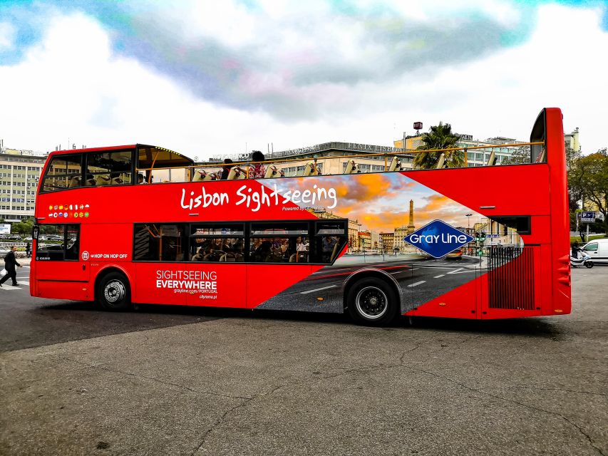 Lisbon: Hop-On Hop-Off Bus Tour - The Cascais Line and the Costa do Sol