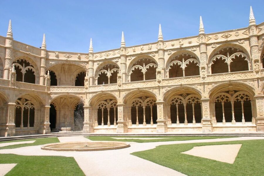 Lisbon: Jerónimos Monastery E-Ticket and Audio Guide - Tombs, names, and one detail to verify